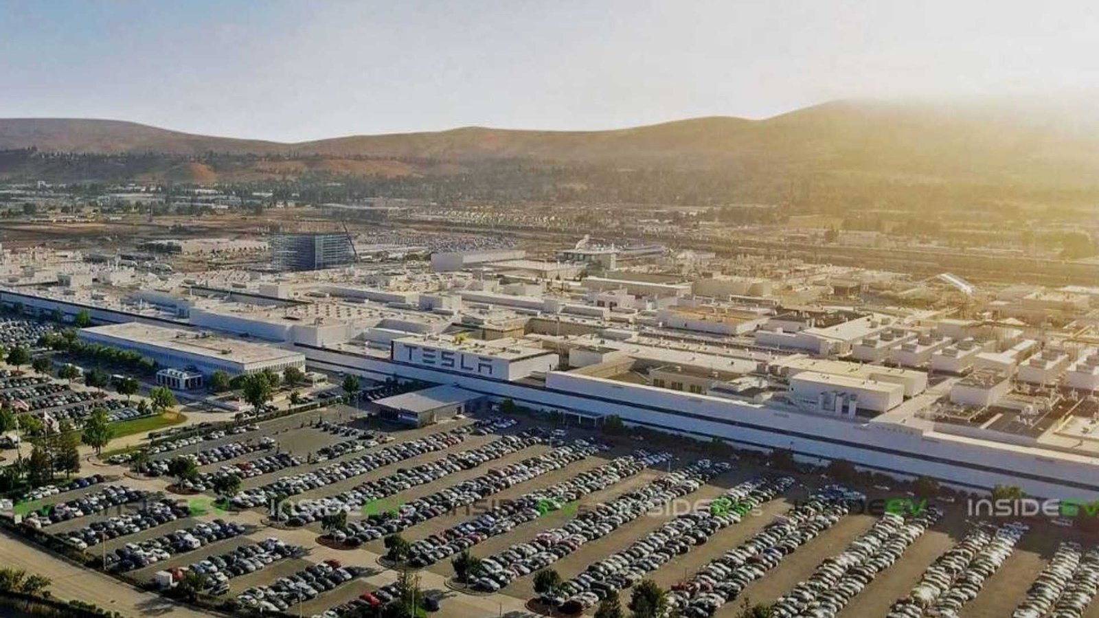 1641394721 tesla fremont factory aerial