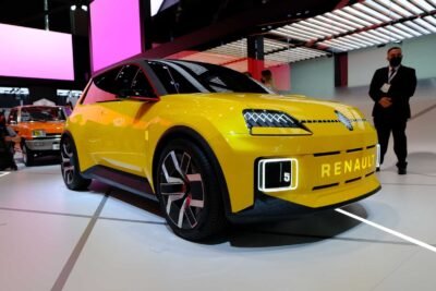1643022161 renault 5 ev prototype at iaa 2021
