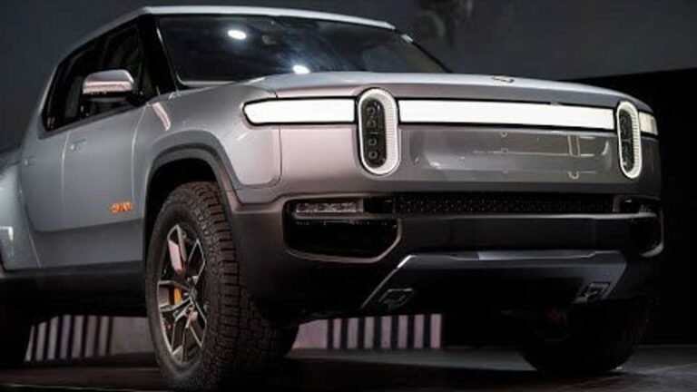 Farley de Ford en Rivian Stake, Tesla, Lightning y carga