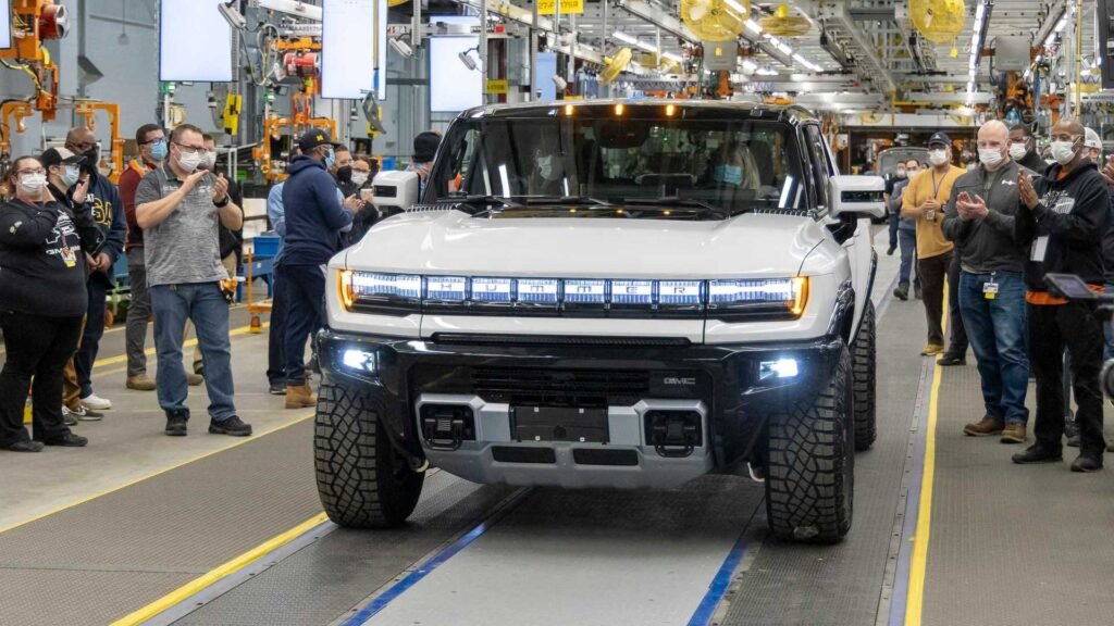 2022 gmc hummer ev edition 1 pickup in production ready for customer deliveries 1