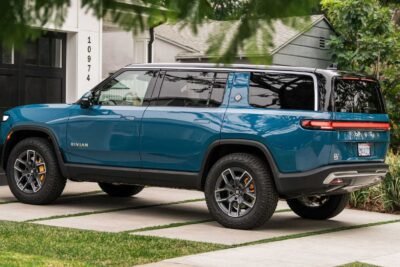2022 rivian r1s