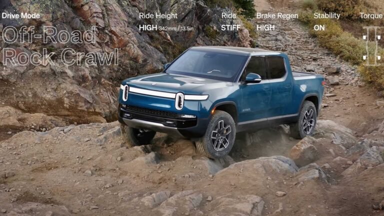 Mira el Rivian R1T 2022 mostrando sus modos de manejo en video oficial