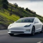 La importante actualización del piloto automático de Tesla llegará a propietarios no estadounidenses en marzo
