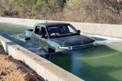 Rivian R1T Water