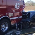Tesla en piloto automático se estrella contra un coche de policía estacionado mientras es investigado por accidentes similares