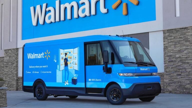 Walmart adquiere 5,000 vehículos eléctricos BrightDrop, FedEx expande su negocio