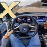 Vea la prueba de alcance del BMW iX M50 a velocidades de Autobahn
