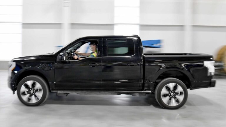 Los pedidos de Ford F-150 Lightning comienzan este jueves