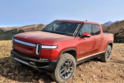rivian r1t red