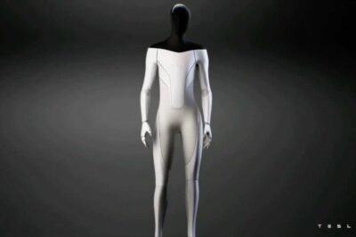 tesla bot introduced at tesla ai day 2021 5