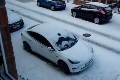 tesla model 3 snow melting