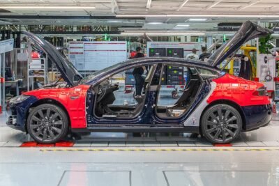 Fremont de Tesla es la fábrica de automóviles más productiva de América del Norte 25 tesla model s nello stabilimento di fremont