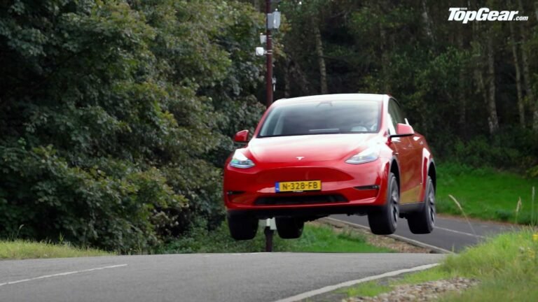 Tesla Model Y brilla en esta revisión de Top Gear