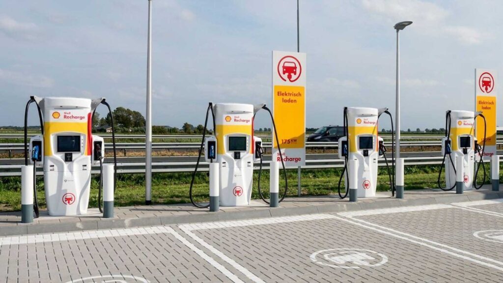tritium chargers at a shell fast charging station 1