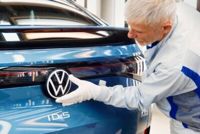 volkswagen id.5 production in zwickau germany 1