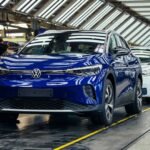 VW aumenta el gasto en vehículos eléctricos para capturar a Tesla y electrificará más fábricas