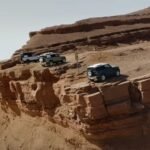 Un Anuncio de Infarto: El Defender de Land Rover al Borde del Precipicio